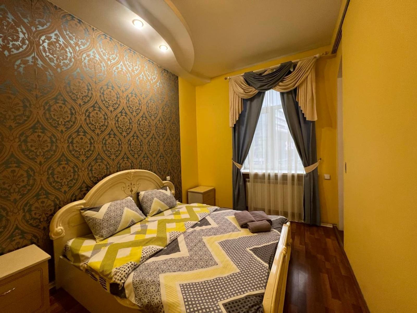Apartment Near Gulliver Киев Екстериор снимка