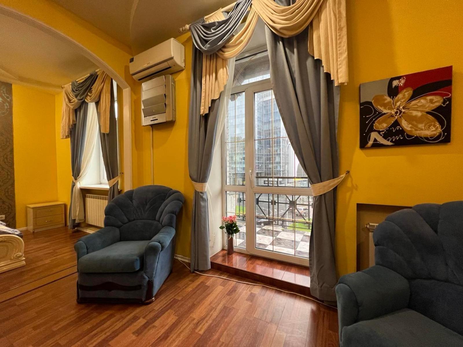 Apartment Near Gulliver Киев Екстериор снимка